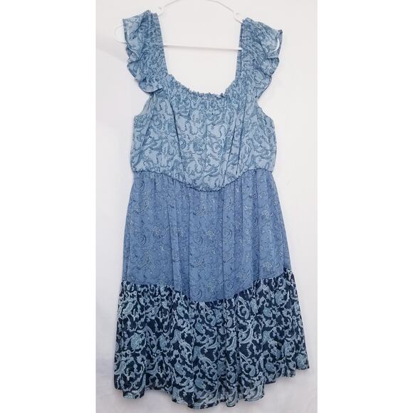 Rewind Junior's Blue Tiered Flutter Sleeve Smocked Neckline Dress Size Large - Picture 1 of 6